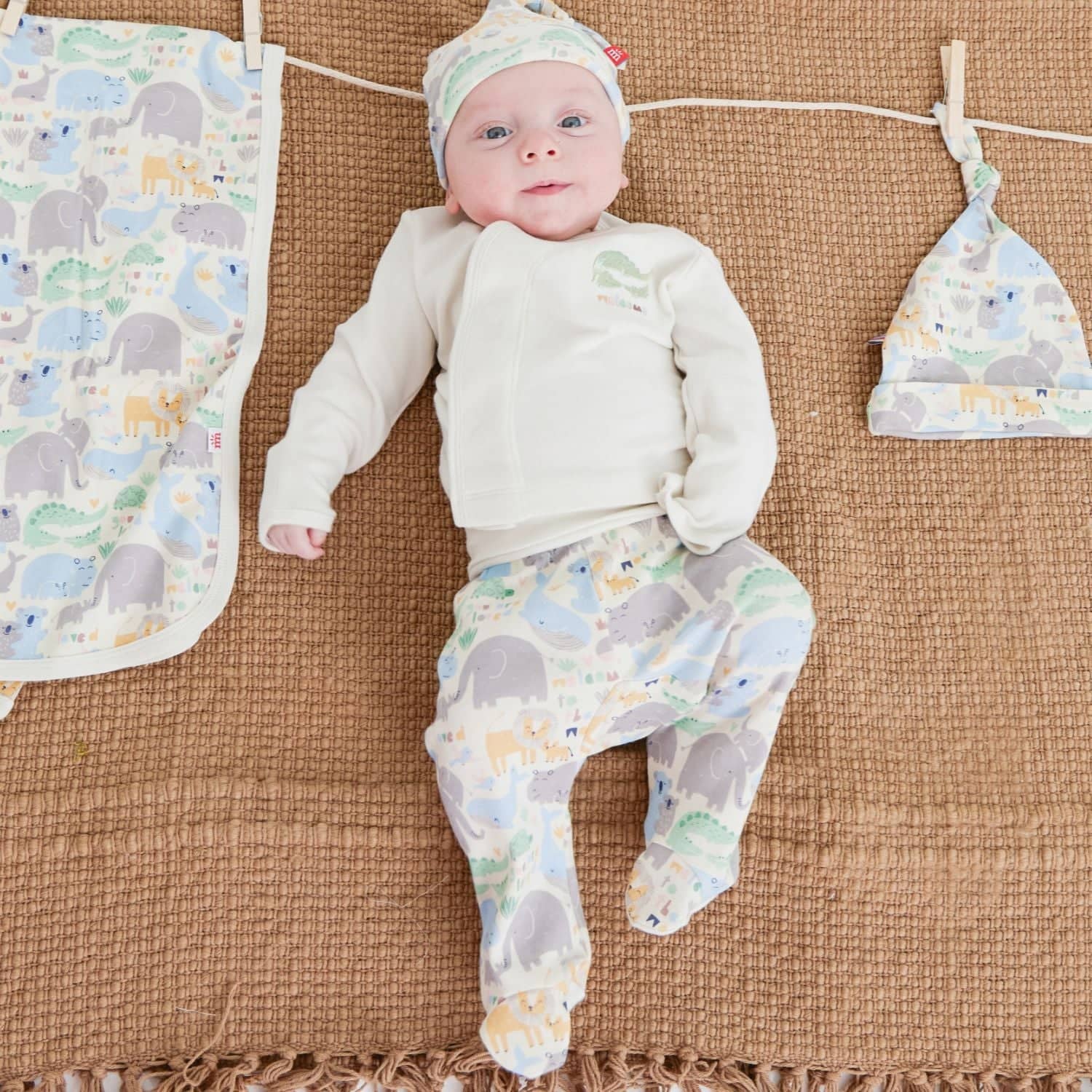 little lovin organic cotton magnetic take-me-home kimono set