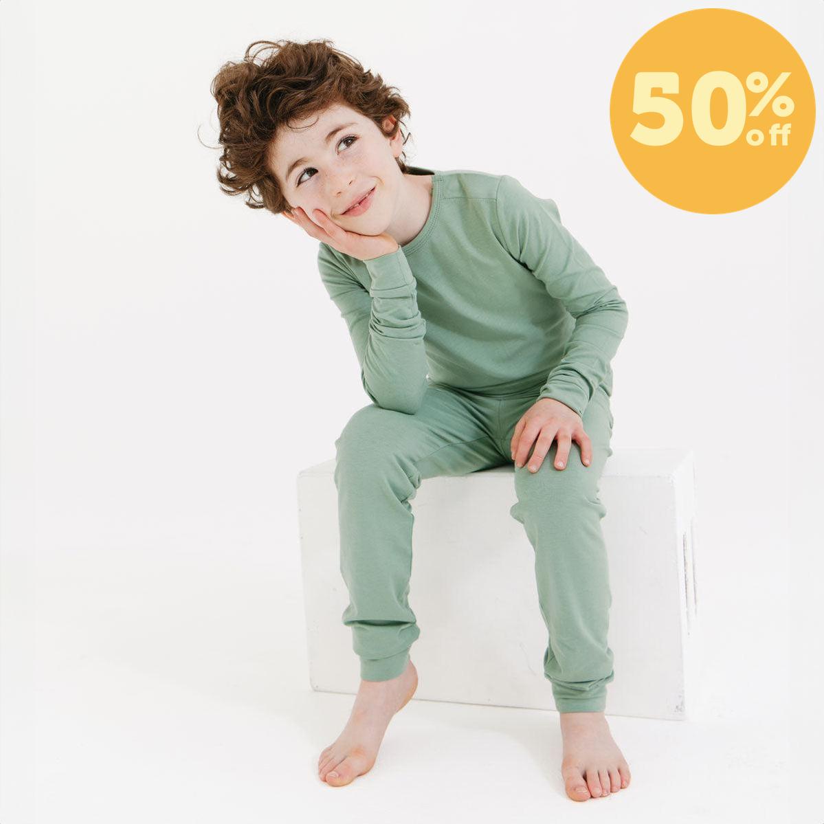 mountain green cloudstretch™ magnetic kids pajama set